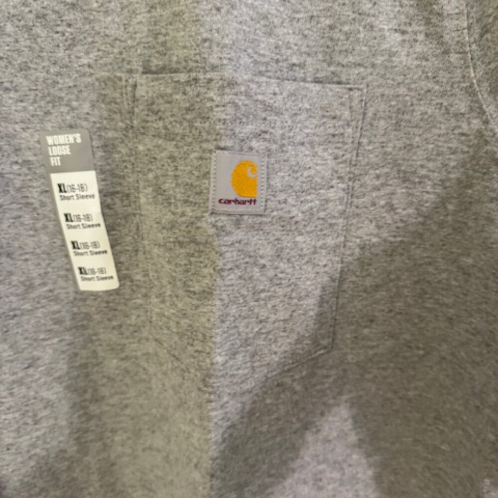 Carhartt Women's Loose Fit Heavyweight Short-Sleeve Pocket T-Shirt - Picture 4 of 5